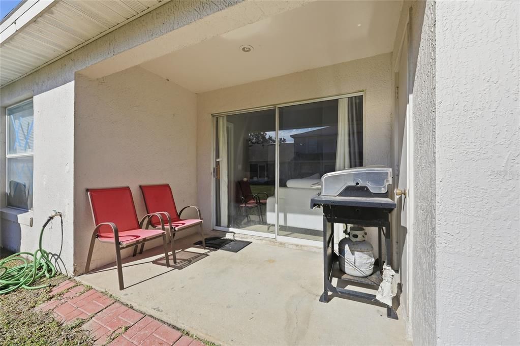 待售: $265,000 (3 贝兹, 2 浴室, 1370 平方英尺)