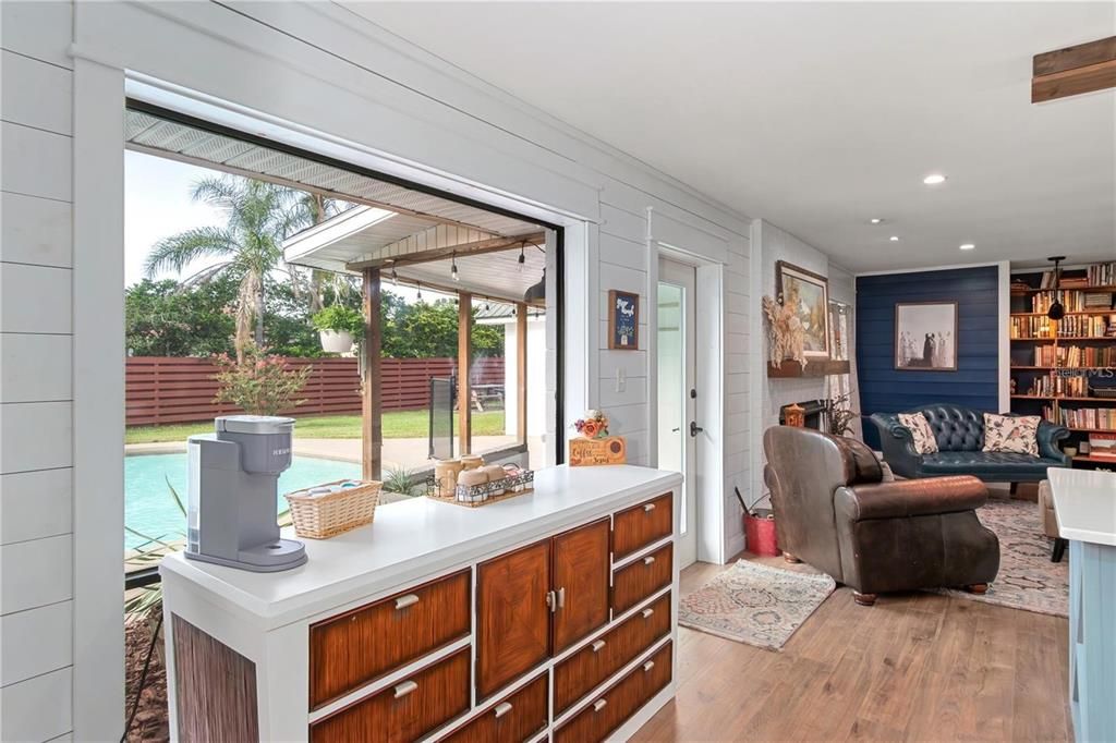 For Rent: $2,800 (3 beds, 2 baths, 2010 Square Feet)