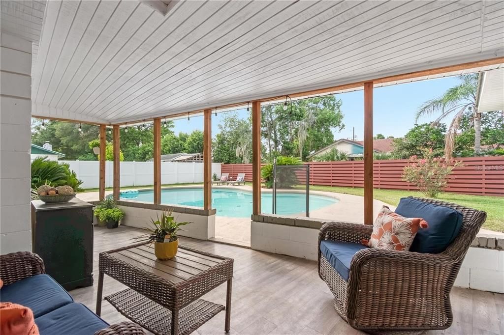 For Rent: $2,800 (3 beds, 2 baths, 2010 Square Feet)