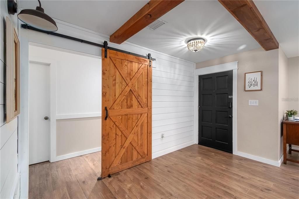 For Rent: $2,800 (3 beds, 2 baths, 2010 Square Feet)