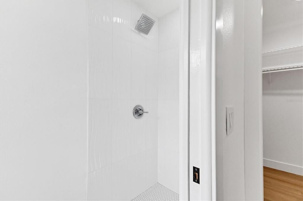 For Sale: $369,000 (3 beds, 2 baths, 1638 Square Feet)