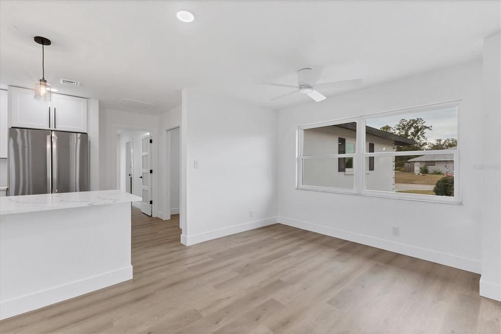 For Sale: $369,000 (3 beds, 2 baths, 1638 Square Feet)