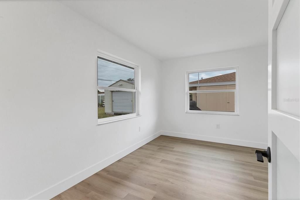 For Sale: $369,000 (3 beds, 2 baths, 1638 Square Feet)