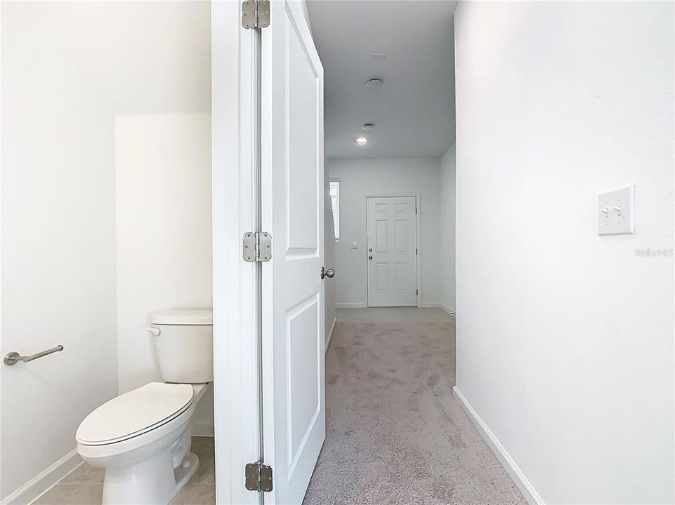 For Rent: $2,000 (3 beds, 2 baths, 1422 Square Feet)