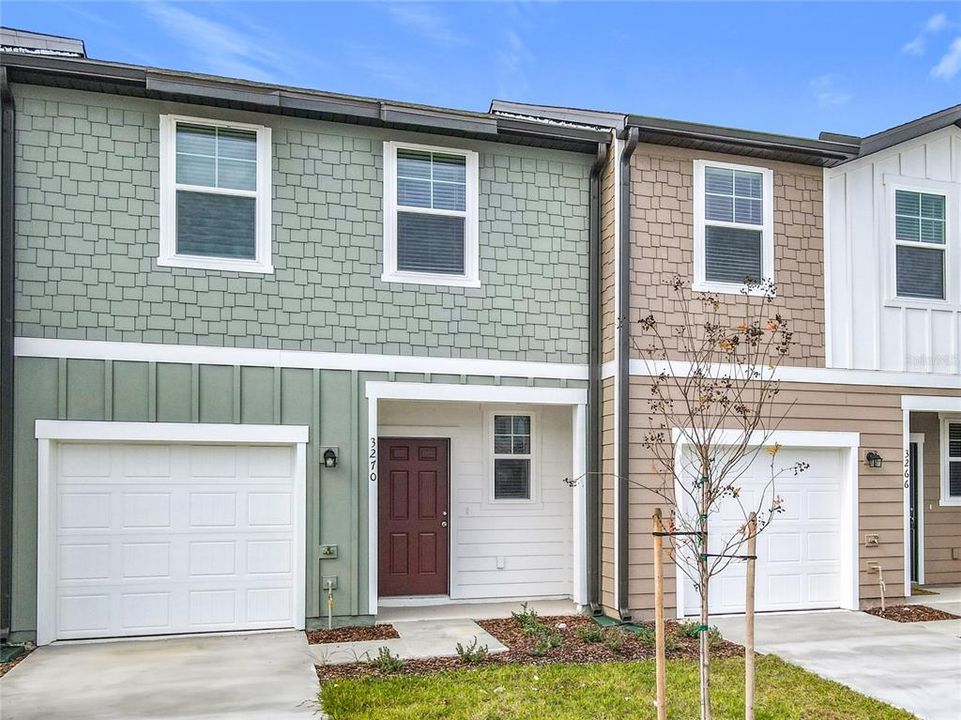 For Rent: $2,000 (3 beds, 2 baths, 1422 Square Feet)