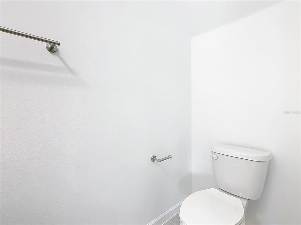 For Rent: $2,000 (3 beds, 2 baths, 1422 Square Feet)