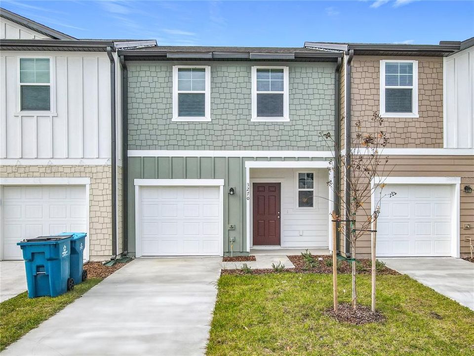 For Rent: $2,000 (3 beds, 2 baths, 1422 Square Feet)