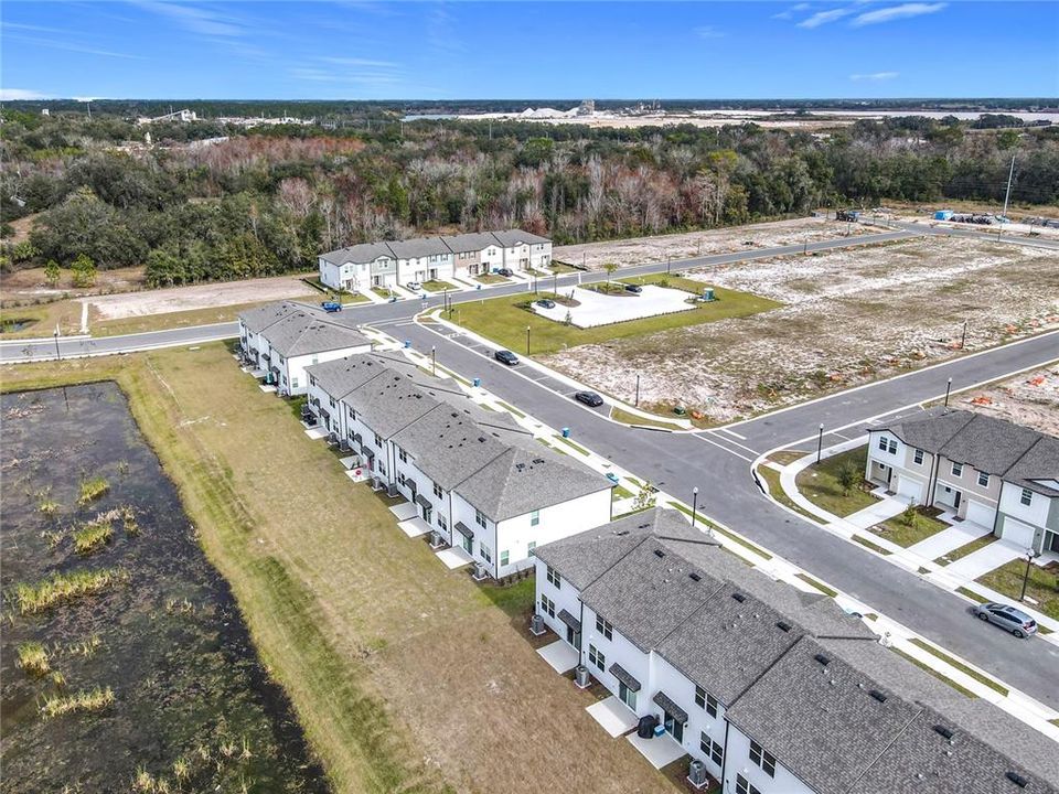 For Rent: $2,000 (3 beds, 2 baths, 1422 Square Feet)