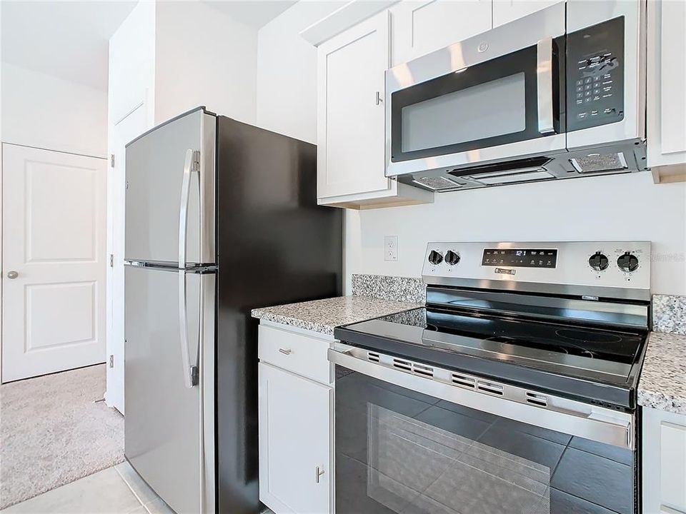 For Rent: $2,000 (3 beds, 2 baths, 1422 Square Feet)