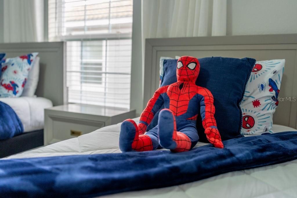 出租: $3,200 (5 贝兹, 4 浴室, 2168 平方英尺)