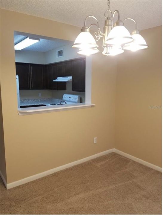 For Sale: $139,900 (1 beds, 1 baths, 847 Square Feet)