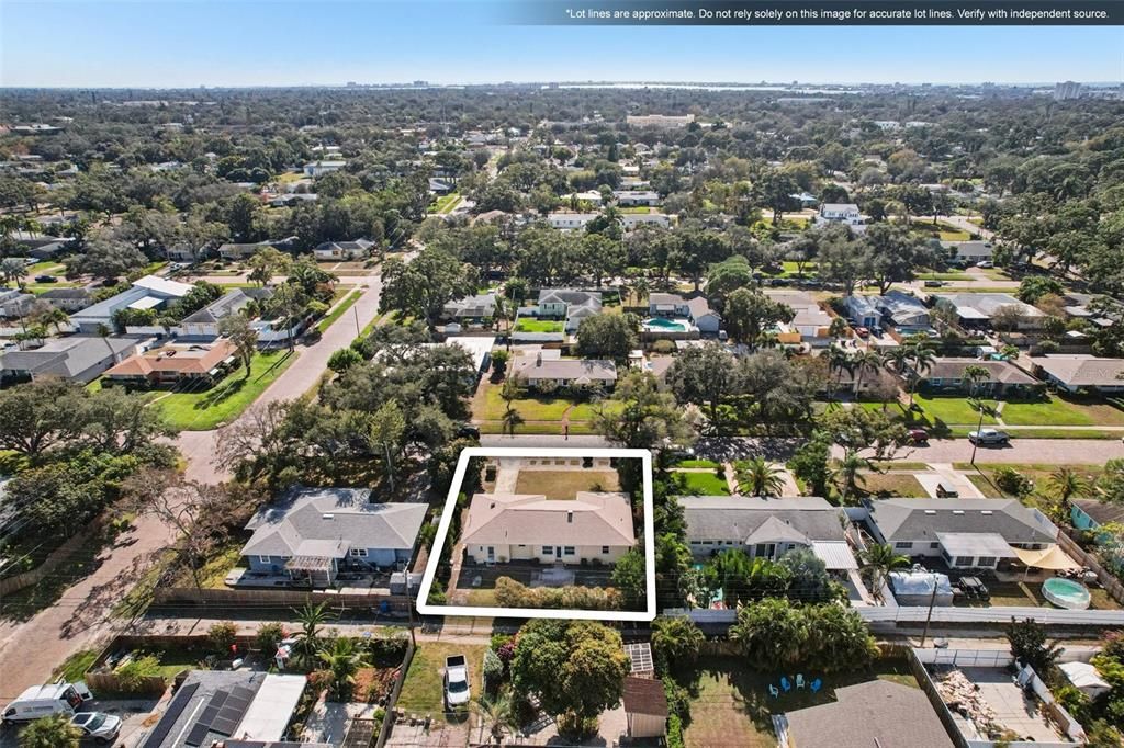 На продажу: $425,000 (2 спален, 2 ванн, 1282 Квадратных фут)