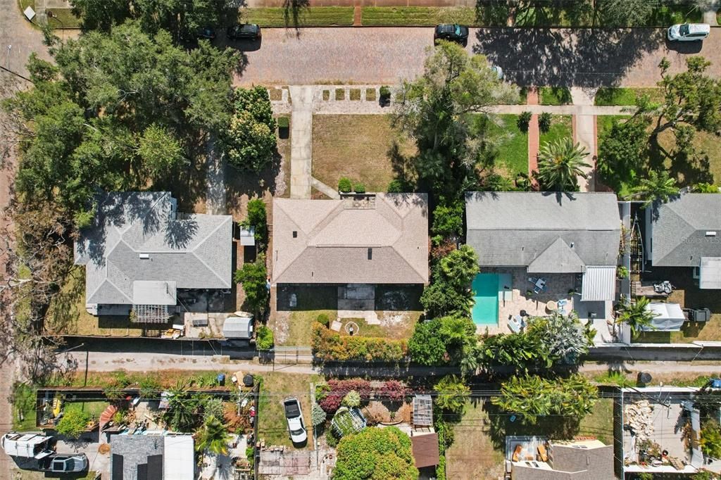 На продажу: $425,000 (2 спален, 2 ванн, 1282 Квадратных фут)