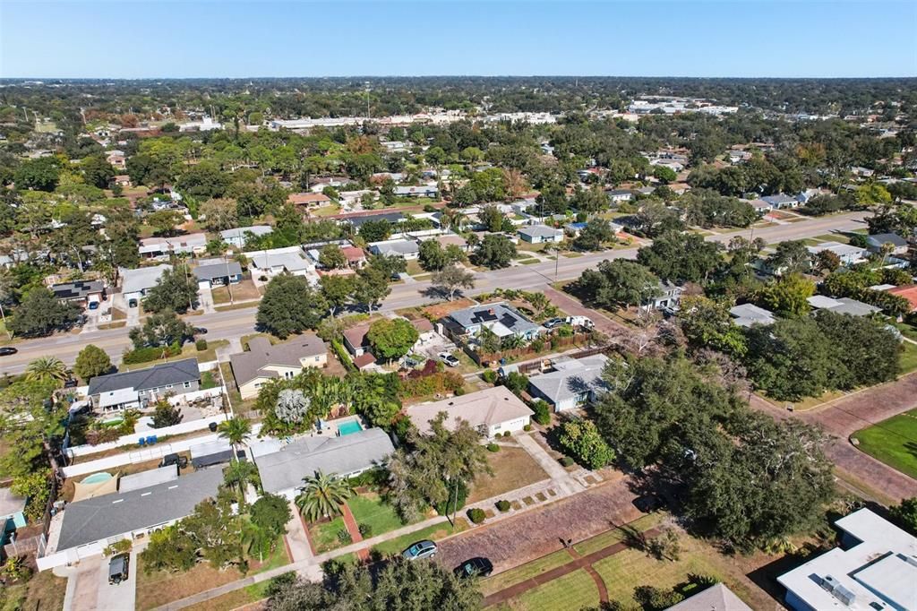 На продажу: $425,000 (2 спален, 2 ванн, 1282 Квадратных фут)