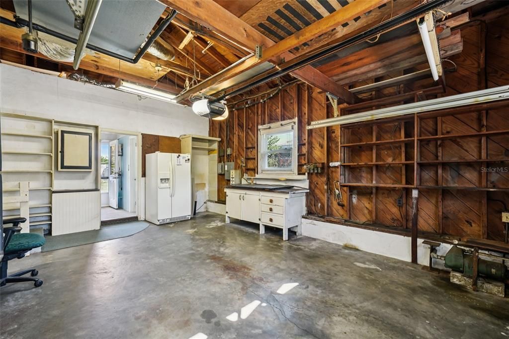 На продажу: $425,000 (2 спален, 2 ванн, 1282 Квадратных фут)