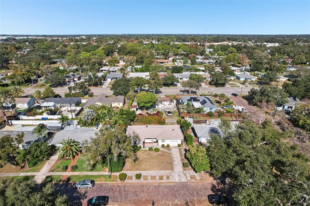 На продажу: $425,000 (2 спален, 2 ванн, 1282 Квадратных фут)