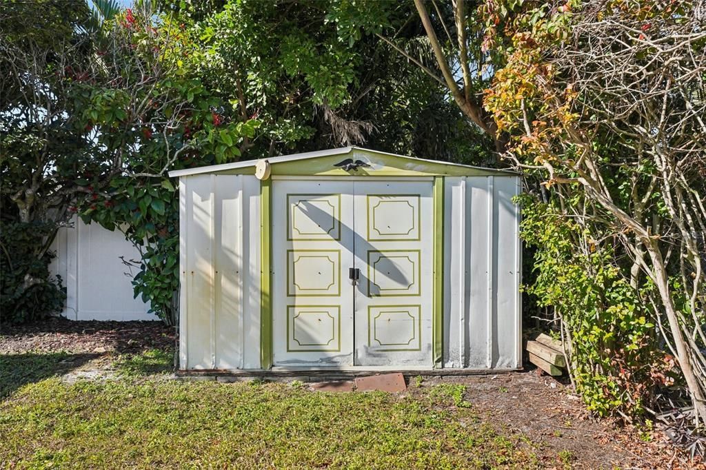 На продажу: $425,000 (2 спален, 2 ванн, 1282 Квадратных фут)