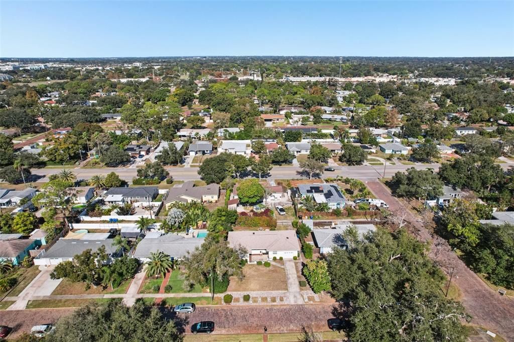 На продажу: $425,000 (2 спален, 2 ванн, 1282 Квадратных фут)