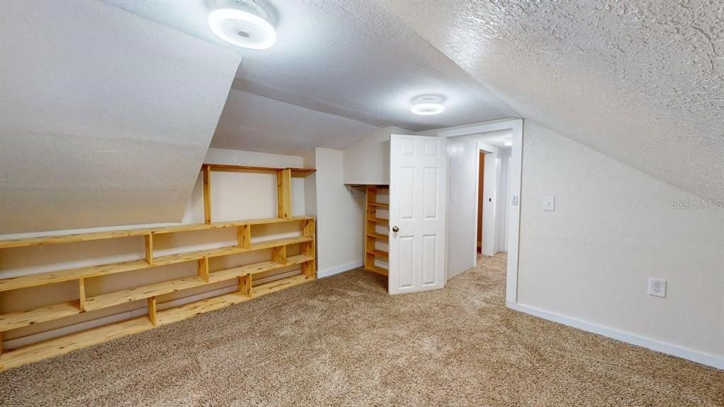 For Rent: $1,800 (3 beds, 2 baths, 1346 Square Feet)