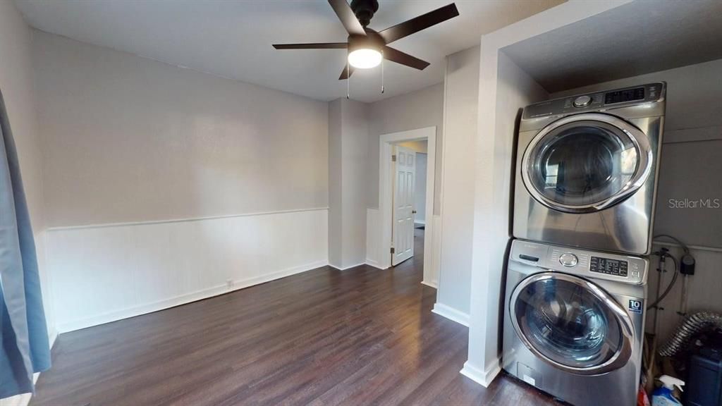 For Rent: $1,800 (3 beds, 2 baths, 1346 Square Feet)