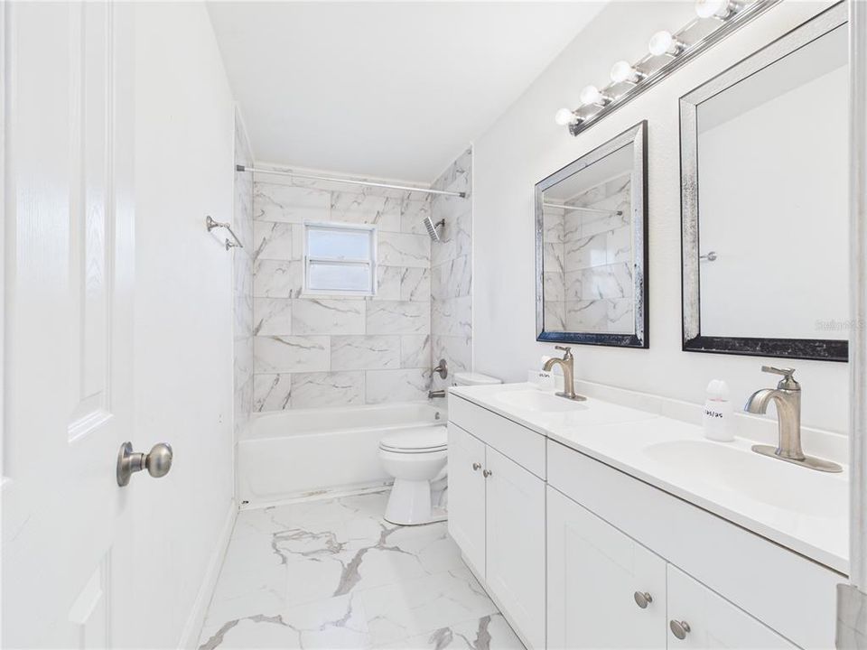 For Sale: $244,900 (3 beds, 2 baths, 1184 Square Feet)