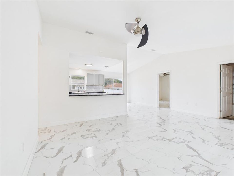 For Sale: $244,900 (3 beds, 2 baths, 1184 Square Feet)