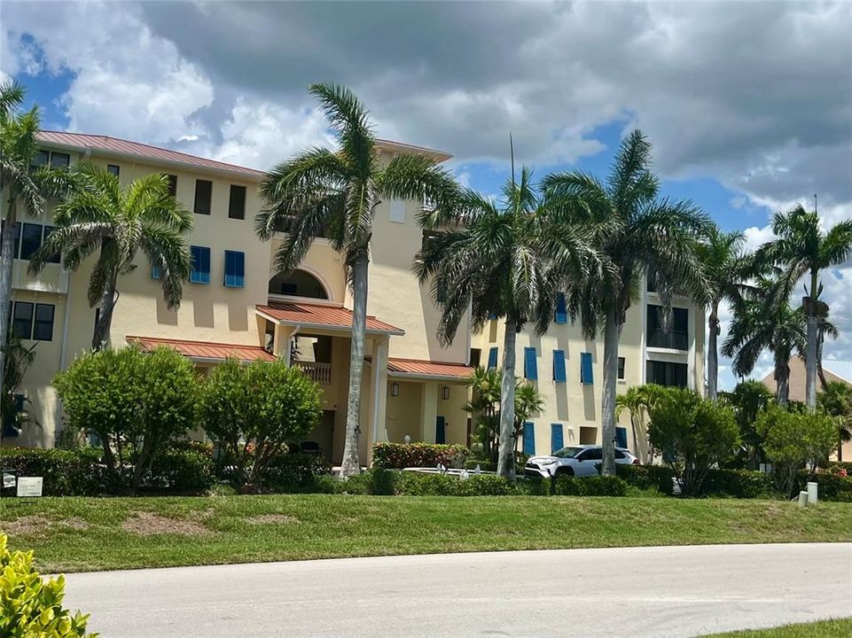 出租: $1,950 (3 贝兹, 2 浴室, 1813 平方英尺)