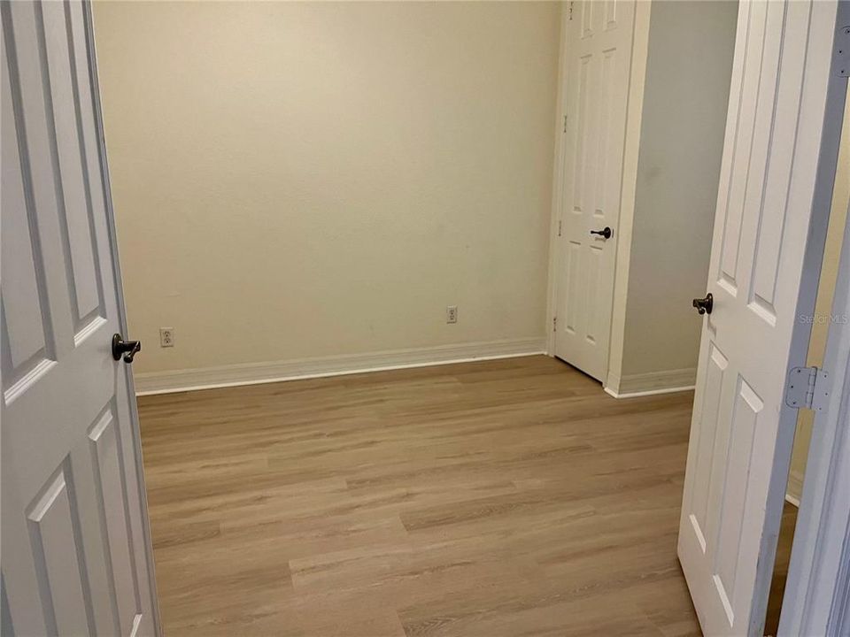 For Rent: $1,950 (3 beds, 2 baths, 1813 Square Feet)