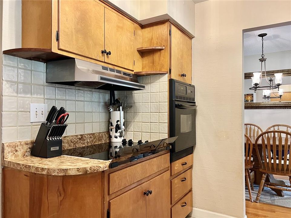 На продажу: $339,000 (3 спален, 1 ванн, 1298 Квадратных фут)