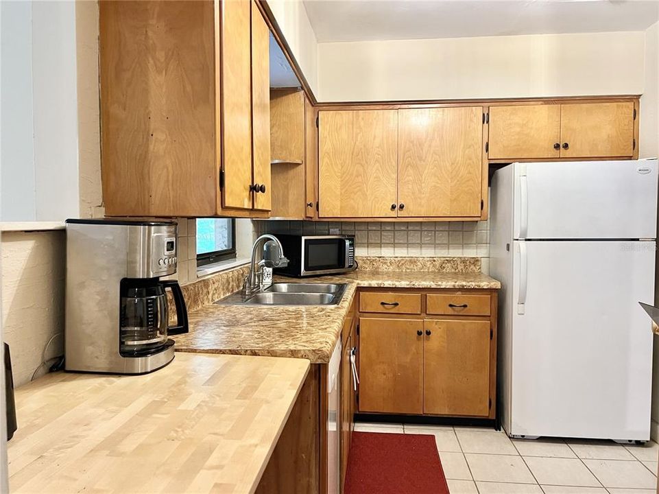 На продажу: $339,000 (3 спален, 1 ванн, 1298 Квадратных фут)