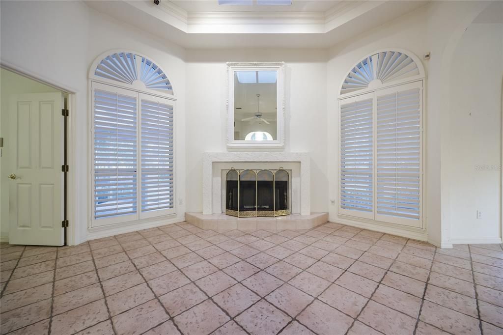 For Sale: $398,000 (3 beds, 2 baths, 1934 Square Feet)