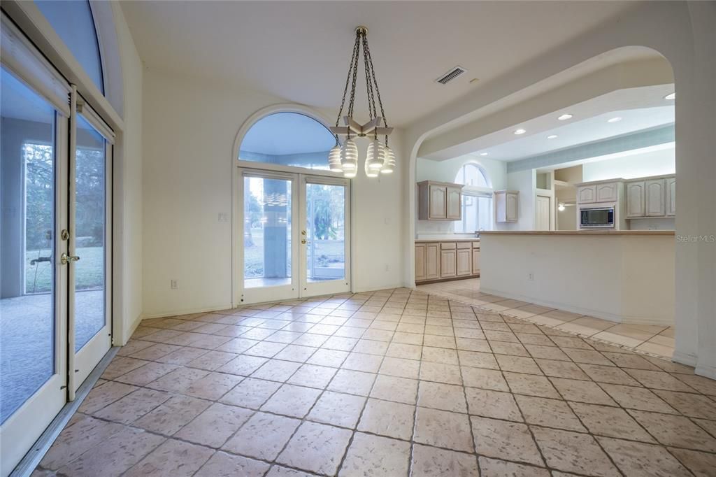 For Sale: $398,000 (3 beds, 2 baths, 1934 Square Feet)