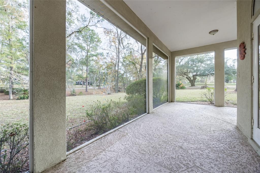 For Sale: $398,000 (3 beds, 2 baths, 1934 Square Feet)