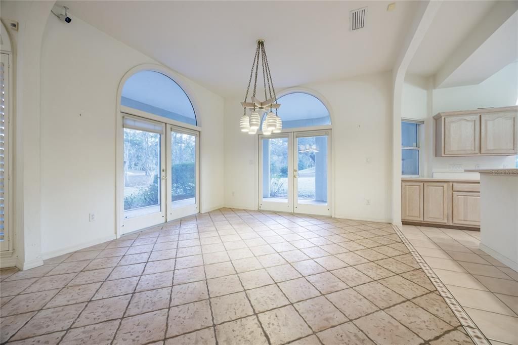 For Sale: $398,000 (3 beds, 2 baths, 1934 Square Feet)