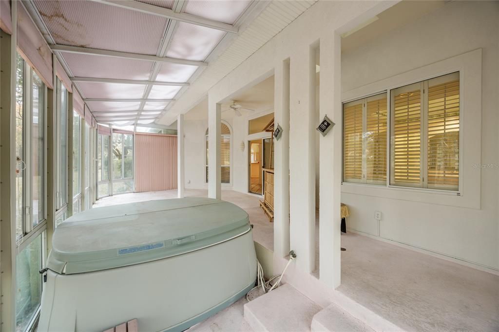 For Sale: $398,000 (3 beds, 2 baths, 1934 Square Feet)