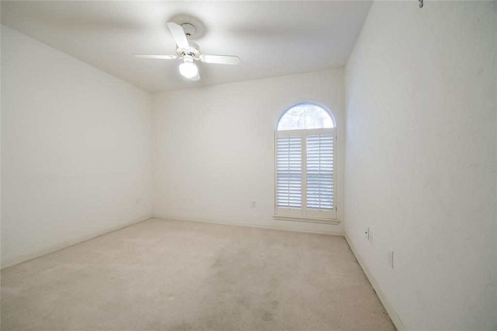 For Sale: $398,000 (3 beds, 2 baths, 1934 Square Feet)