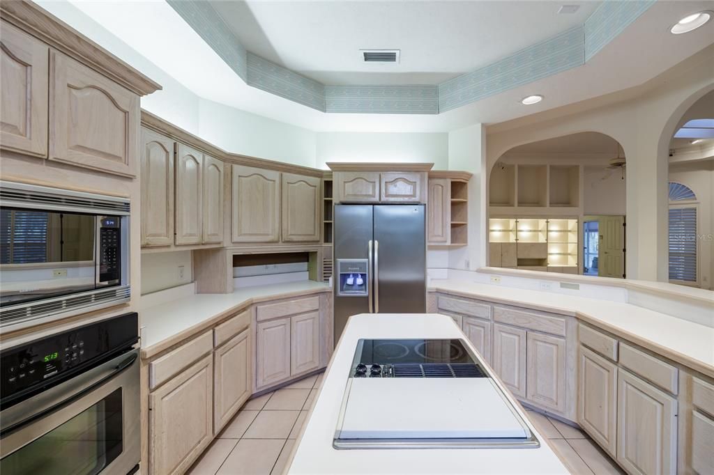 For Sale: $398,000 (3 beds, 2 baths, 1934 Square Feet)