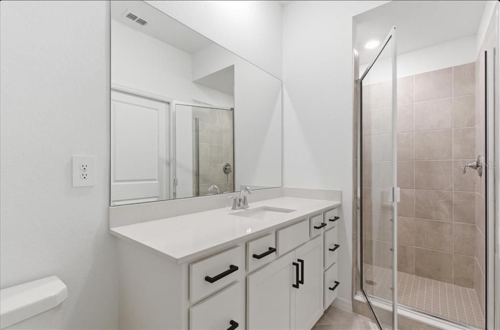 For Rent: $2,800 (2 beds, 2 baths, 1301 Square Feet)