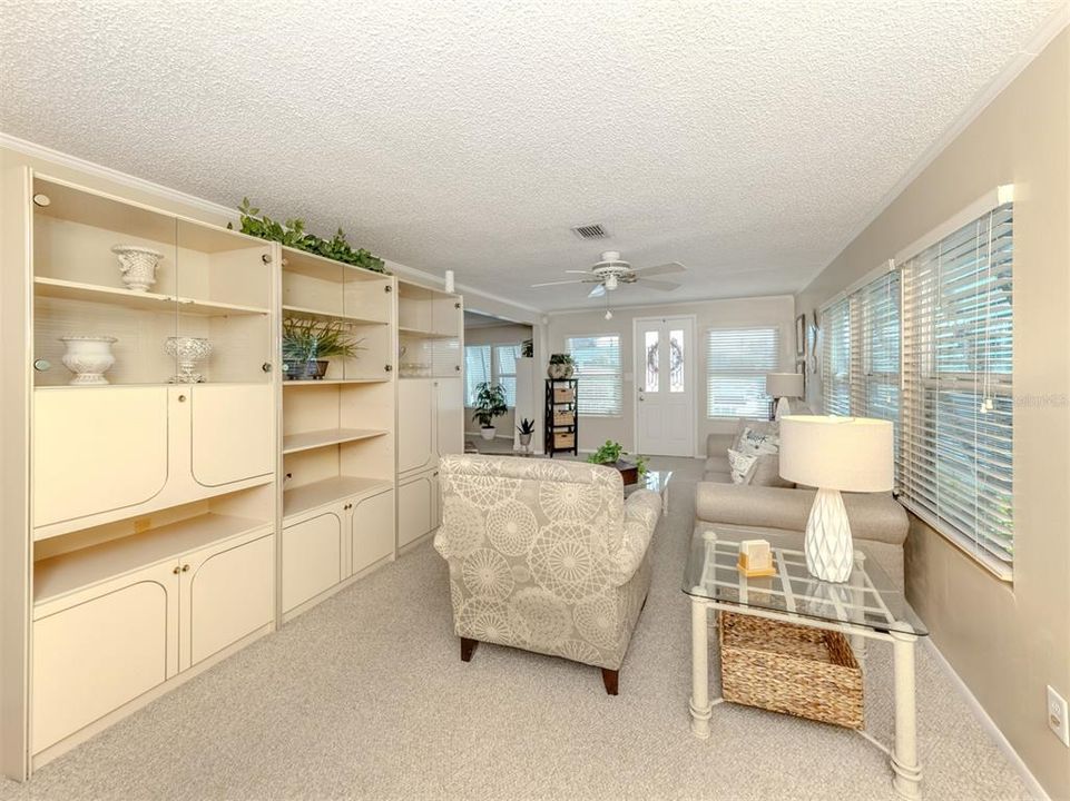 На продажу: $214,900 (2 спален, 2 ванн, 1535 Квадратных фут)