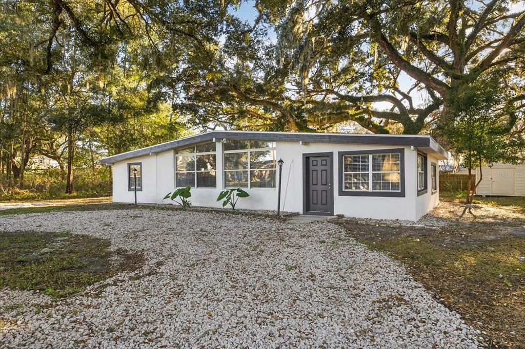 For Sale: $269,999 (3 beds, 1 baths, 1521 Square Feet)