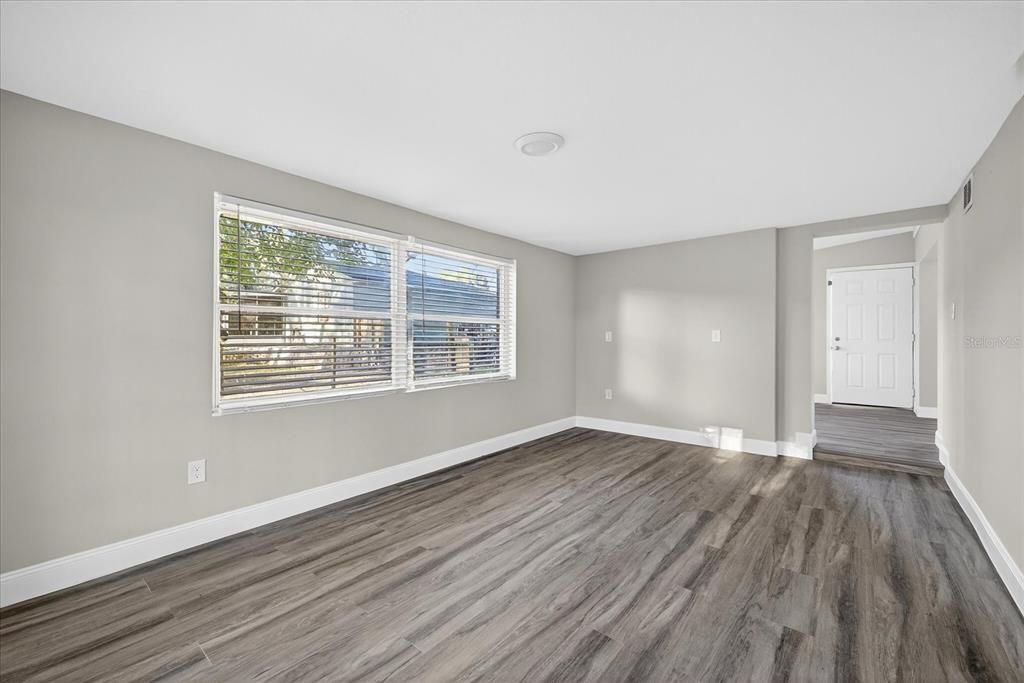 For Sale: $269,999 (3 beds, 1 baths, 1521 Square Feet)