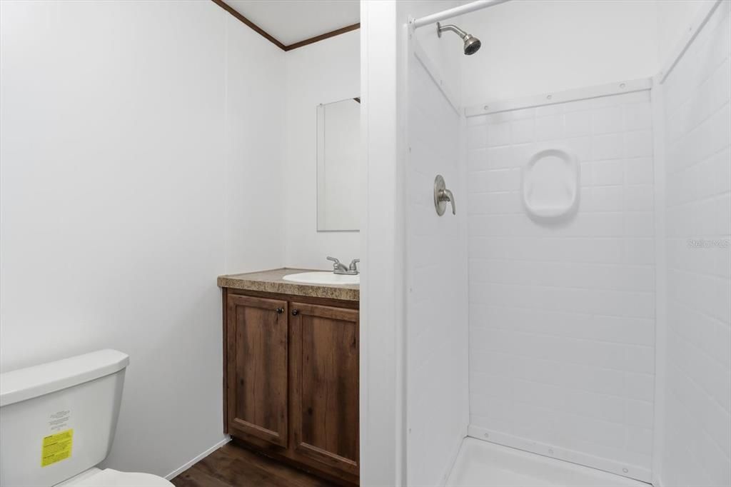 For Sale: $167,000 (2 beds, 2 baths, 728 Square Feet)