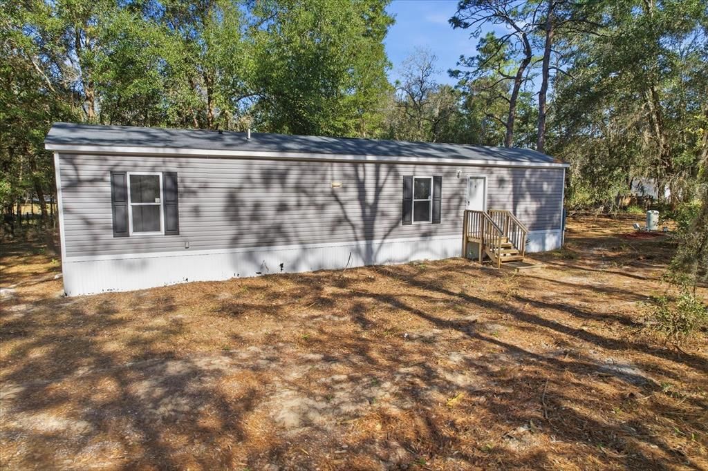 For Sale: $167,000 (2 beds, 2 baths, 728 Square Feet)