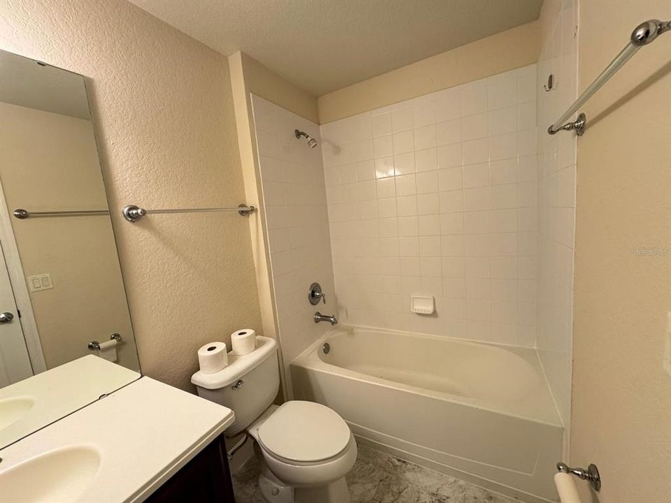 En Renta: $2,700 (4 camas, 2 baños, 2209 Pies cuadrados)