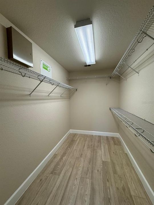 En Renta: $2,700 (4 camas, 2 baños, 2209 Pies cuadrados)