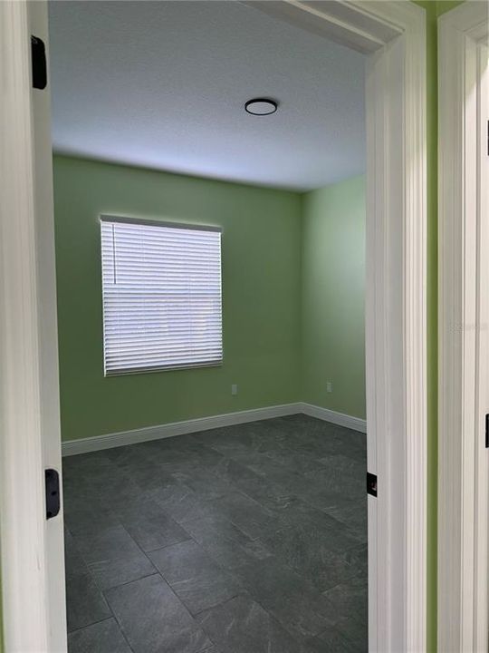 出租: $1,800 (2 贝兹, 2 浴室, 978 平方英尺)