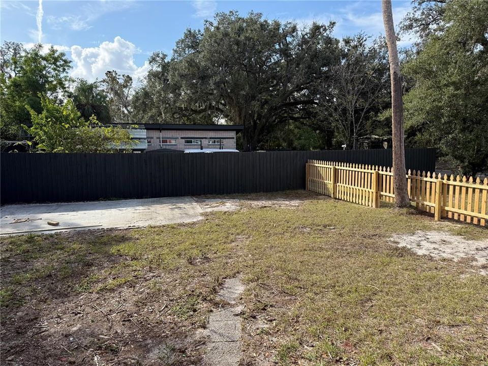 出租: $1,800 (2 贝兹, 2 浴室, 978 平方英尺)