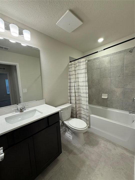 В аренду: $2,399 (3 спален, 2 ванн, 1626 Квадратных фут)