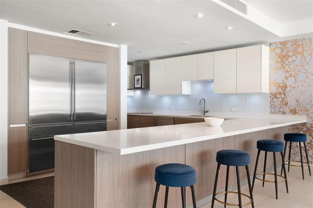 For Sale: $1,699,000 (2 beds, 2 baths, 1956 Square Feet)