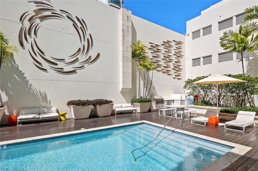 For Sale: $1,699,000 (2 beds, 2 baths, 1956 Square Feet)